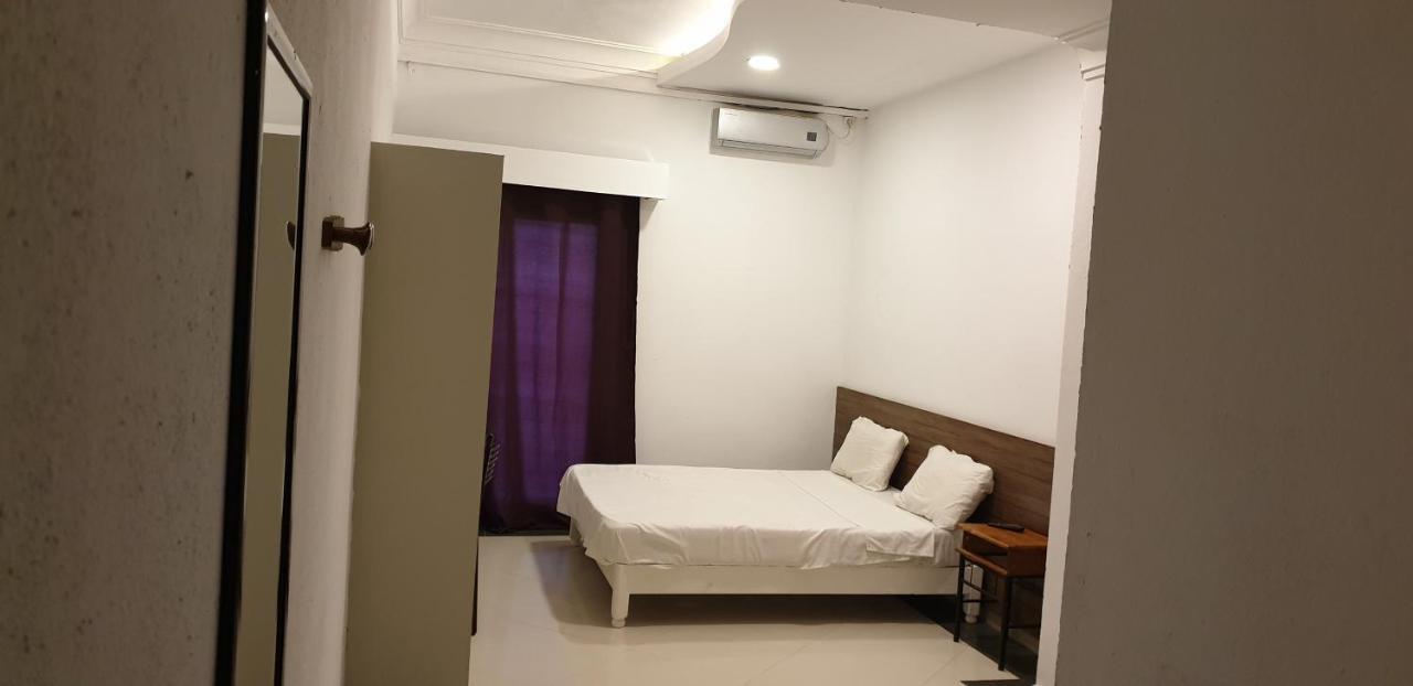 Hotel Privilege Bir El Djir Exterior photo